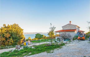 Gorgeous Apartment In Gondolici With Wi-Fi